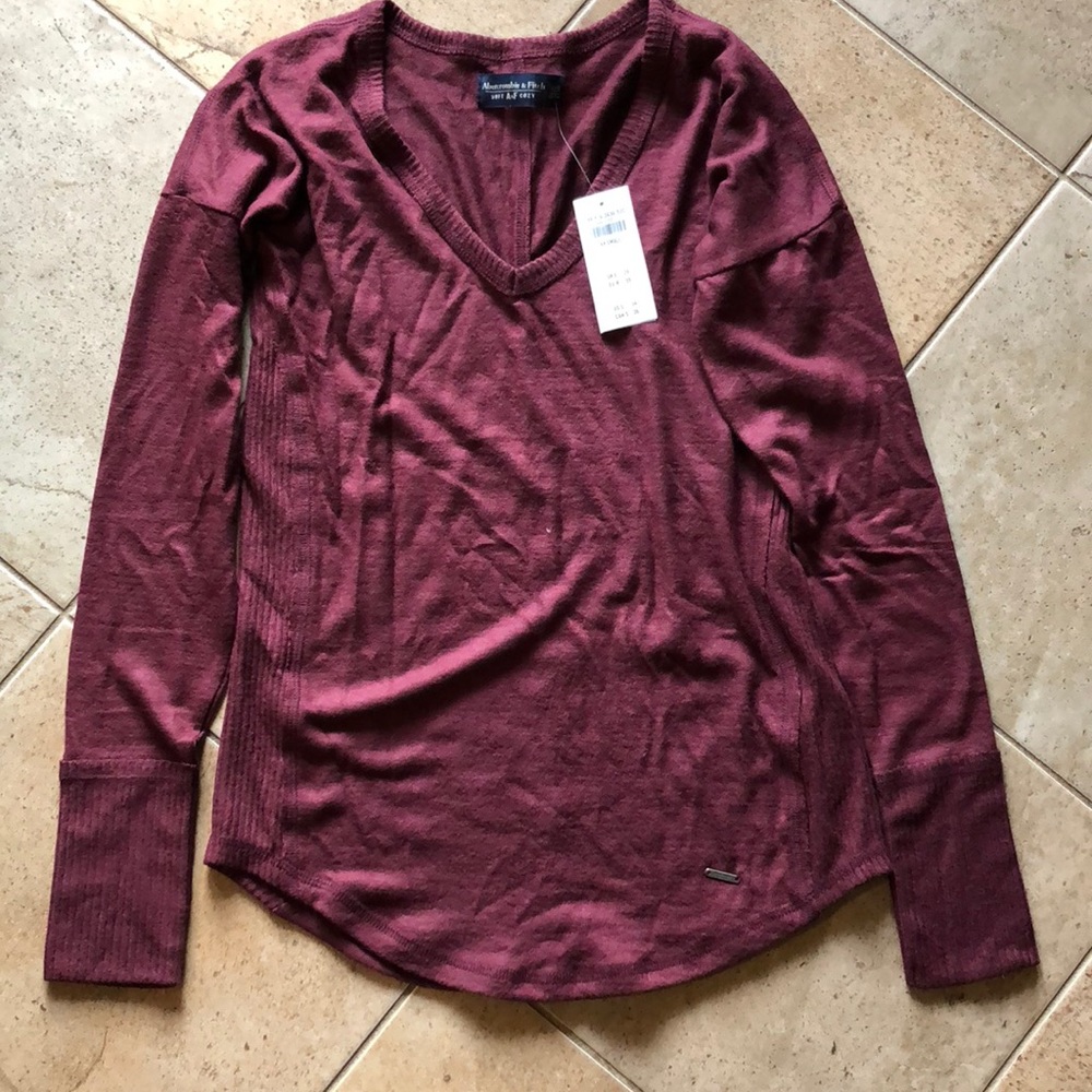 Abercrombie & Fitch Cozy V Neck Legging Tee